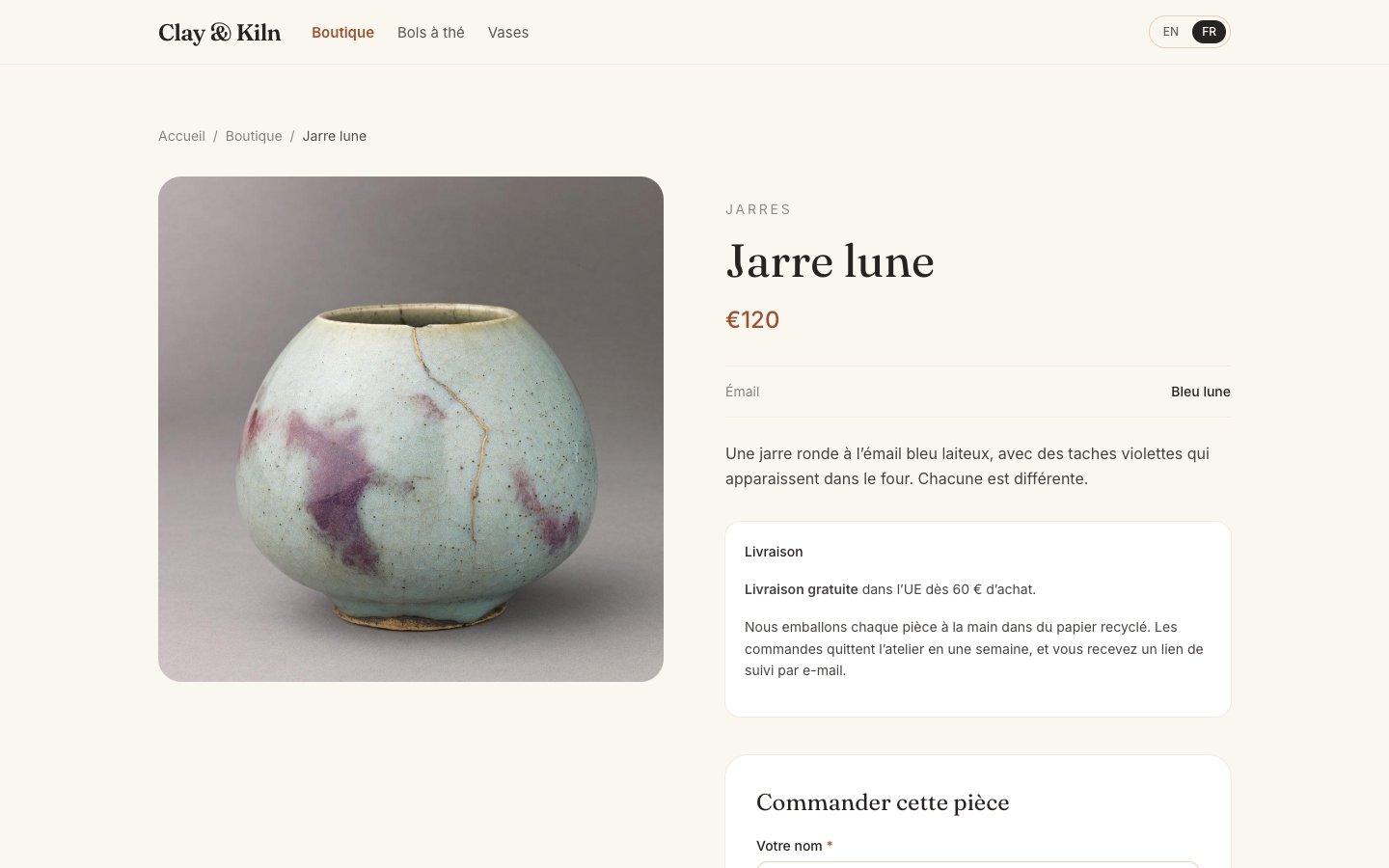 The French Moon jar page: Jarres, Jarre lune, Émail: Bleu lune, the French description and the Livraison box
